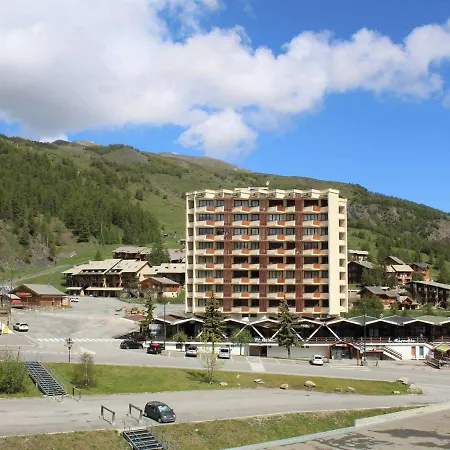 3 Pieces Pour 8 Pers., A 50m Des Pistes, Proche Commerces, 2 Balcons Exposes S/o - Fr-1-330b-141 Apartment *
